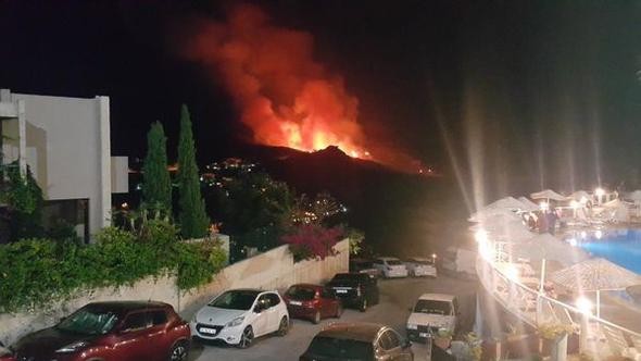 Bodrum Yalıkavak sit alanında korkutan yangın