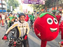 TOPLU NİKAH TÖRENİ - 23.Yeşilyurt Kültür Kiraz Ve Spor Festivali Kortej Yürüyüşüyle Başladı