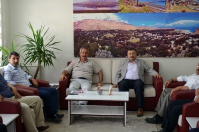 Diyanet-Sen Genel Başkan Yardımcısı Yakışır'dan Başkan Gürsoy'a Ziyaret