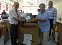 FıNDıKPıNARı - Fındıkpınarı Futbol Turnuvası Öncesi Takımlara Malzemeleri Dağıtıldı
