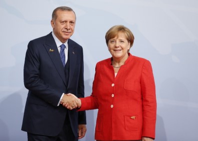 Merkel G-20'Ye Gelen Liderleri Karşıladı
