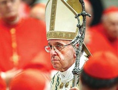 Vatikan’da seks ve uyuşturucu partisine baskın!