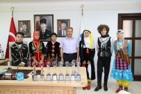 Başkan Akkaya'ya Dans Ve Halk Oyunları Ekiplerinden Ziyaret