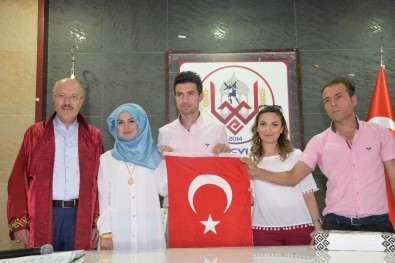 Başkan Kafaoğlu'dan Genç Çifte Nikah Sürprizi