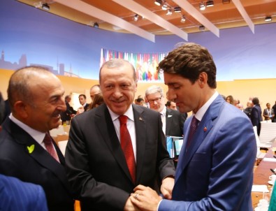 Cumhurbaşkanı Erdoğan, G20 Zirvesinde Liderlerle Sohbet Etti
