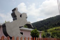 SANAT ESERİ - Dev Kayalar Şehir Mobilyalarına Dönüşüyor