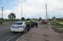 ŞEMSETTIN UZUN - Iğdır'da Trafik Kazası Açıklaması 1 Ölü