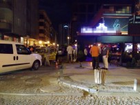 KIZ MESELESİ - Kız Meselesi Yüzünden Çıkan Kavga Kanlı Bitti Açıklaması 2 Yaralı