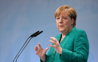 Merkel'den İncirlik Açıklaması