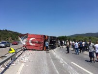 TIR KAZASI - Susurluk'ta tır devrildi!