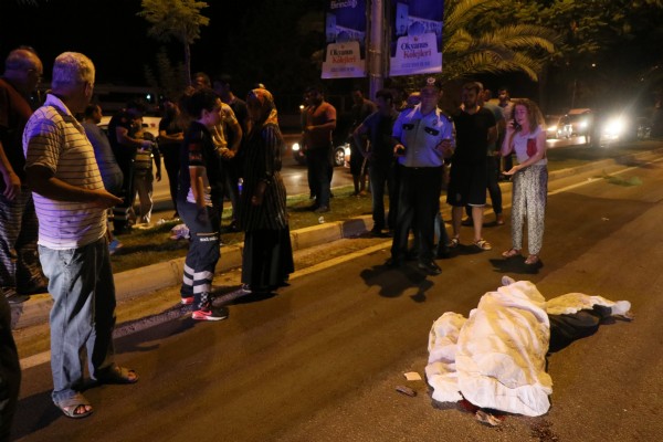 Kazada ölen babasından helallik istedi