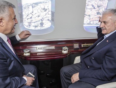 Başbakan Binali Yıldırım İstanbul'da devam eden projeleri havadan inceledi