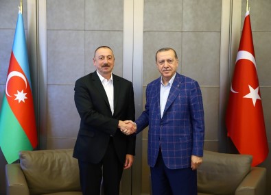 Erdoğan, Aliyev İle Bir Araya Geldi
