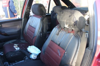 İçinde Çakmak Çakılan LPG'li Araç Alev Aldı Açıklaması 1 Yaralı