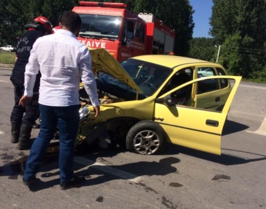 Sakarya'da Trafik Kazası Açıklaması 7 Yaralı