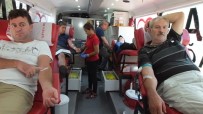 FATIH SOLAK - Burhaniye'de Kan Bağışı Kampanyasına Yoğun İlgi