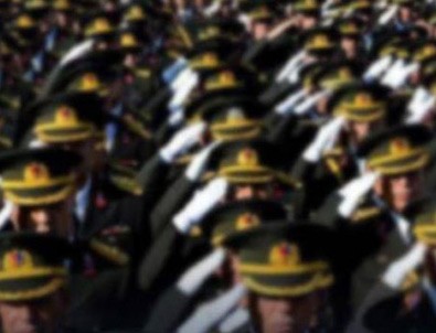 'Hala TSK'da FETÖ'nün adamları var'