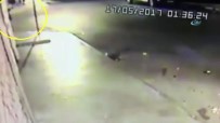 İSTANBUL EMNİYETİ - İstanbul'da Çevik Kuvvet Aracına Saldırı Kamerada
