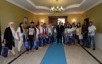 SEYFETTIN AZIZOĞLU - Vali Azizoğlu Yabancı Öğrencileri Konuk Etti