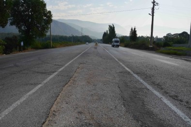 CHP'li Demir'den Yol Açıklamalası