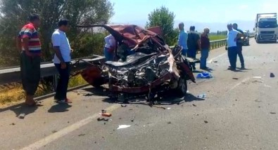 Erzincan'da Trafik Kazası Açıklaması 3 Ölü