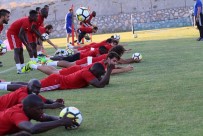 KARARSıZLıK - Evkur Yeni Malatyaspor, Osmanlıspor Maçı Hazırlıklarını Sürdürdü