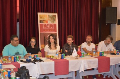 Kurt Kapanı Filmi Emet'te Çekiliyor