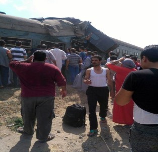 Mısır'da tren kazası: 36 ölü