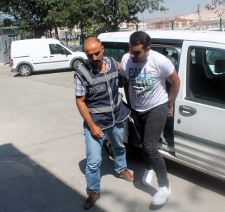 Niğde'de 'Hero' Tişörtü Giyen Genç Gözaltına Alındı