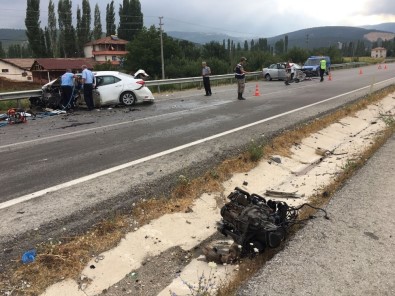 Amasya'da 2 Otomobil Çarpıştı Açıklaması 1 Ölü, 3 Yaralı