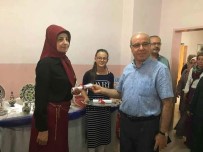 Aslanapa'da Kursiyerlerin Hazırladığı Çini Sergisi Açıldı