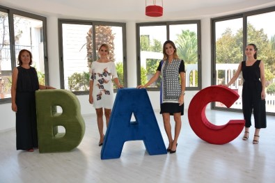 Çocukları Geleceğe Hazırlıyorlar