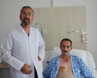BASEL - Lokman Hekim'de Göğüs Kemiği Kesilmeden Kalp Kapak Ameliyatı Başarıyla Gerçekleştiriliyor