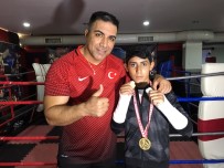 Maçta İki Elinin Parmakları Kırıldı, Türkiye Şampiyonu Oldu