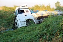KONYA KARAPINAR - Sürücü Uyudu Tır Kanala Düştü Açıklaması 1 Yaralı