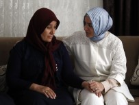 ABDULLAH ÇALIŞKAN - Bakan Kaya'dan Şehit Ailelerine Ziyaret