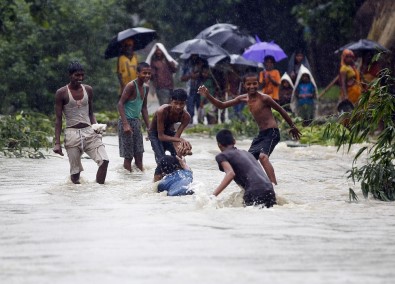 Nepal'i Muson Yağmurları Vurdu Açıklaması 49 Ölü