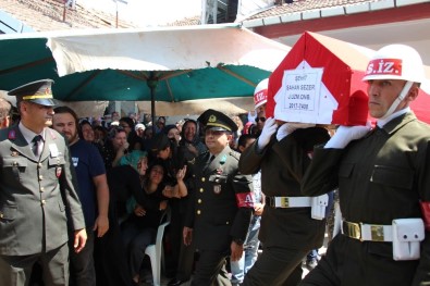 Şehit Uzman Onbaşı Samsun'da Toprağa Verildi