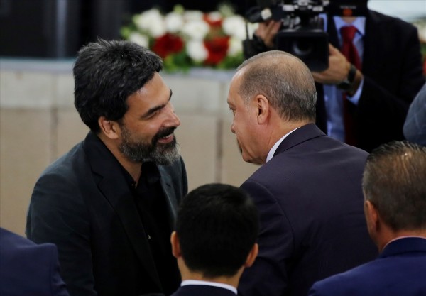 AK Parti 16. kuruluş yıl dönümü etkinliklerinde AK şarkılar