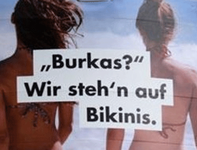 Almanya'da ırkçı afişler