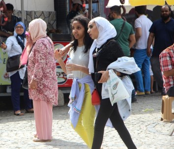 Arap turistler Uludağ'a akın etti