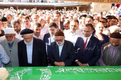 Başbakan Yardımcısı Bozdağ, Yozgat'ta Cenaze Törenine Katıldı