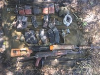 KESKİN NİŞANCI - Bingöl'de Keskin Nişancı Tüfeği Ve El Bombaları Ele Geçirildi