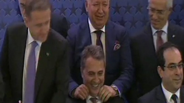 Ali Şafak Öztürk: Yanağımdan makas alamazlar