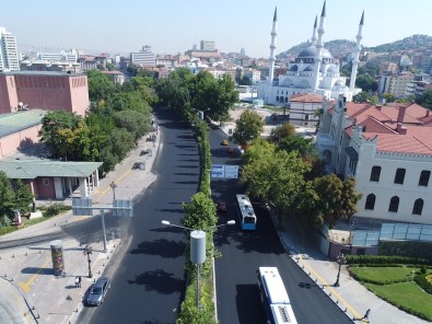 Ankara Büyükşehir Belediyesi Yol Ve Asfalt Çalışmalarına Hız Verdi
