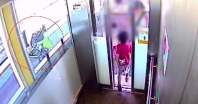 Bir Çocuğunu Asansörde Unuttu, Diğerini Raylara Düşürdü