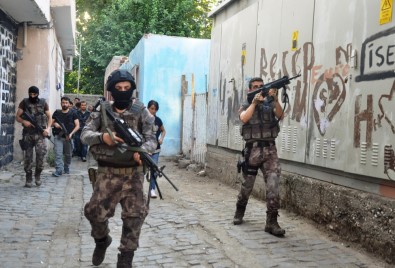 Diyarbakır'da Hava Destekli Operasyon Açıklaması 7 Gözaltı