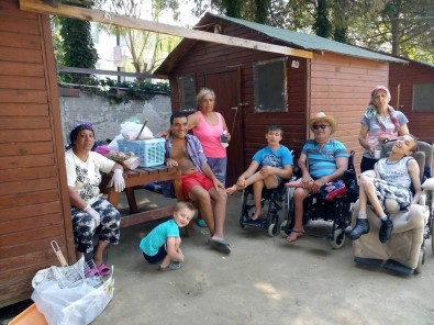 Engelliler Derneği Üyeleri Yaz Kampında