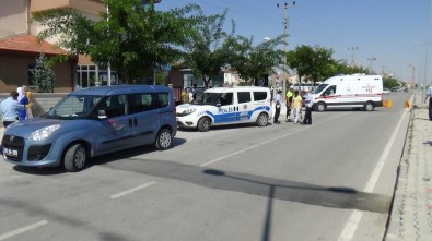 Karaman'da İşçi Midibüsünün Çarptığı Polis Memuru Yaralandı
