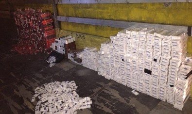 Şanlıurfa'da 26 Bin 100 Paket Kaçak Sigara Ele Geçirildi